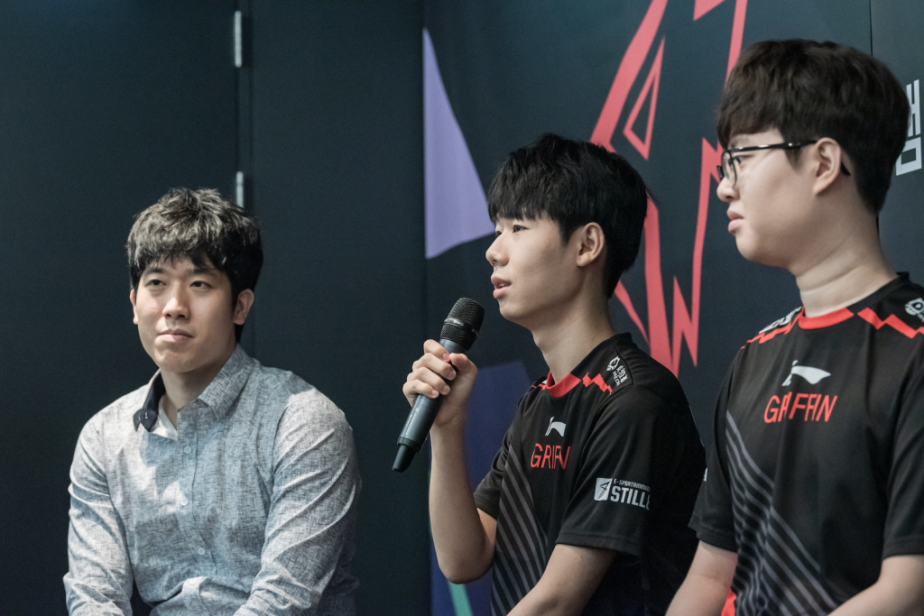 cvmax Sword quitte griffin league of legends lol se déplacer