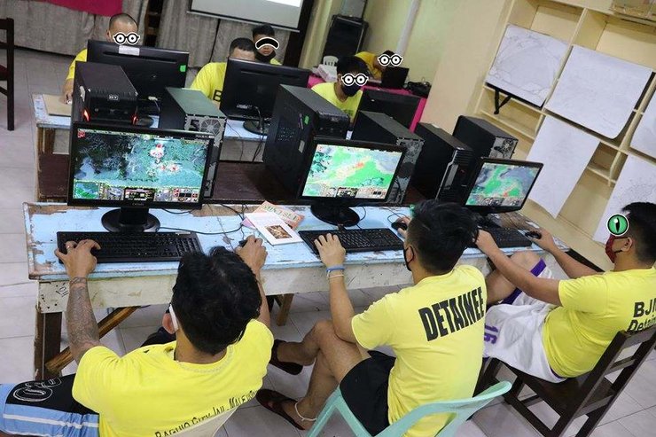 Les détenus de la prison Dota