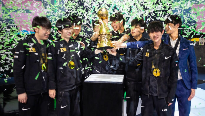 RNG est le champion sur invitation de mi-saison 2021, remportant le DWG KIA en cinq matchs
