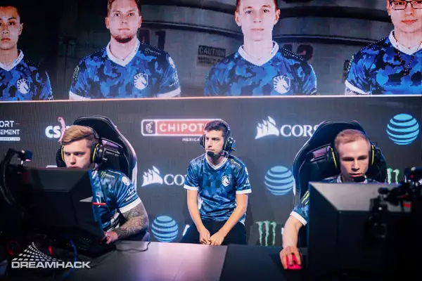 csgo adren revient dans l'équipe liquide