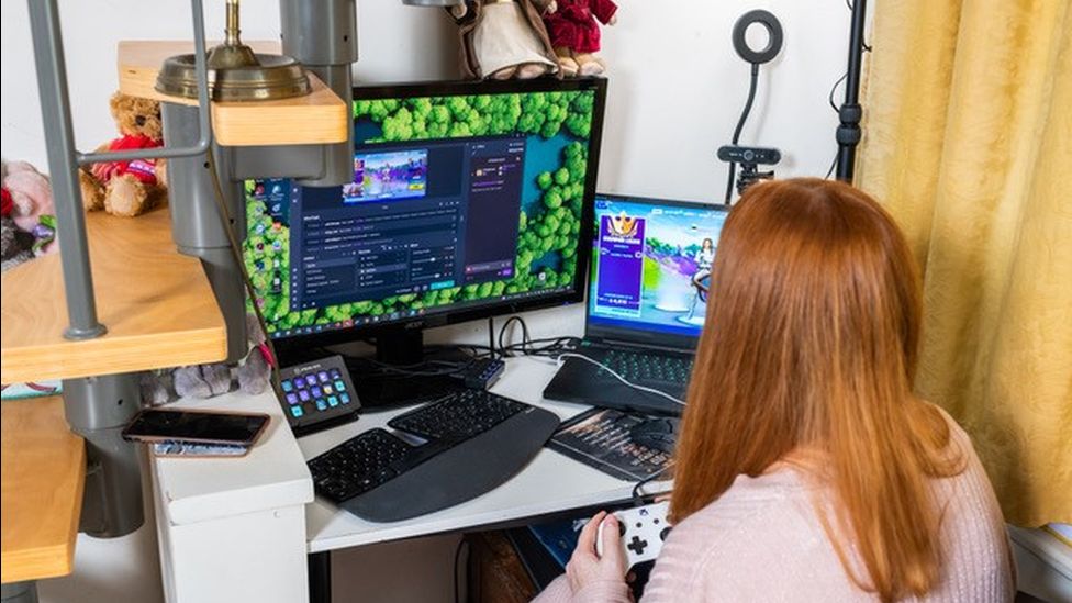 La mère de Fortnite pro Benjyfishy signe en tant que créateur de contenu pour Galaxy Racer