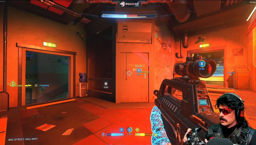 Dr Disrespect a brisé son contrôleur dans Halo Infinite après que l'aide à la visée a cessé de fonctionner.  (Photo : YouTube)